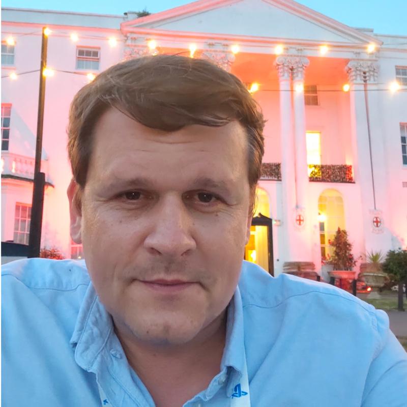 Alex Bogomolskiy